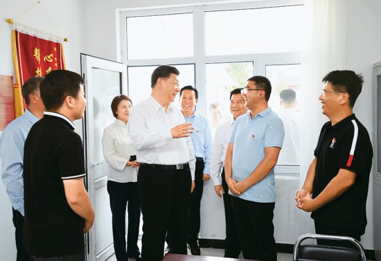 ����2019��7��15����16�գ��й���������ǡ�������ϯ�������ί��ϯϰ��ƽ�����ɹſ��첢ָ����չ���������ġ��μ�ʹ�����������������15�����磬ϰ��ƽ�ڳ���п���������ͻֵ�����ɽ�嵳ⱥ���������˽���㵳���������ž�������������� �»������ л����/��